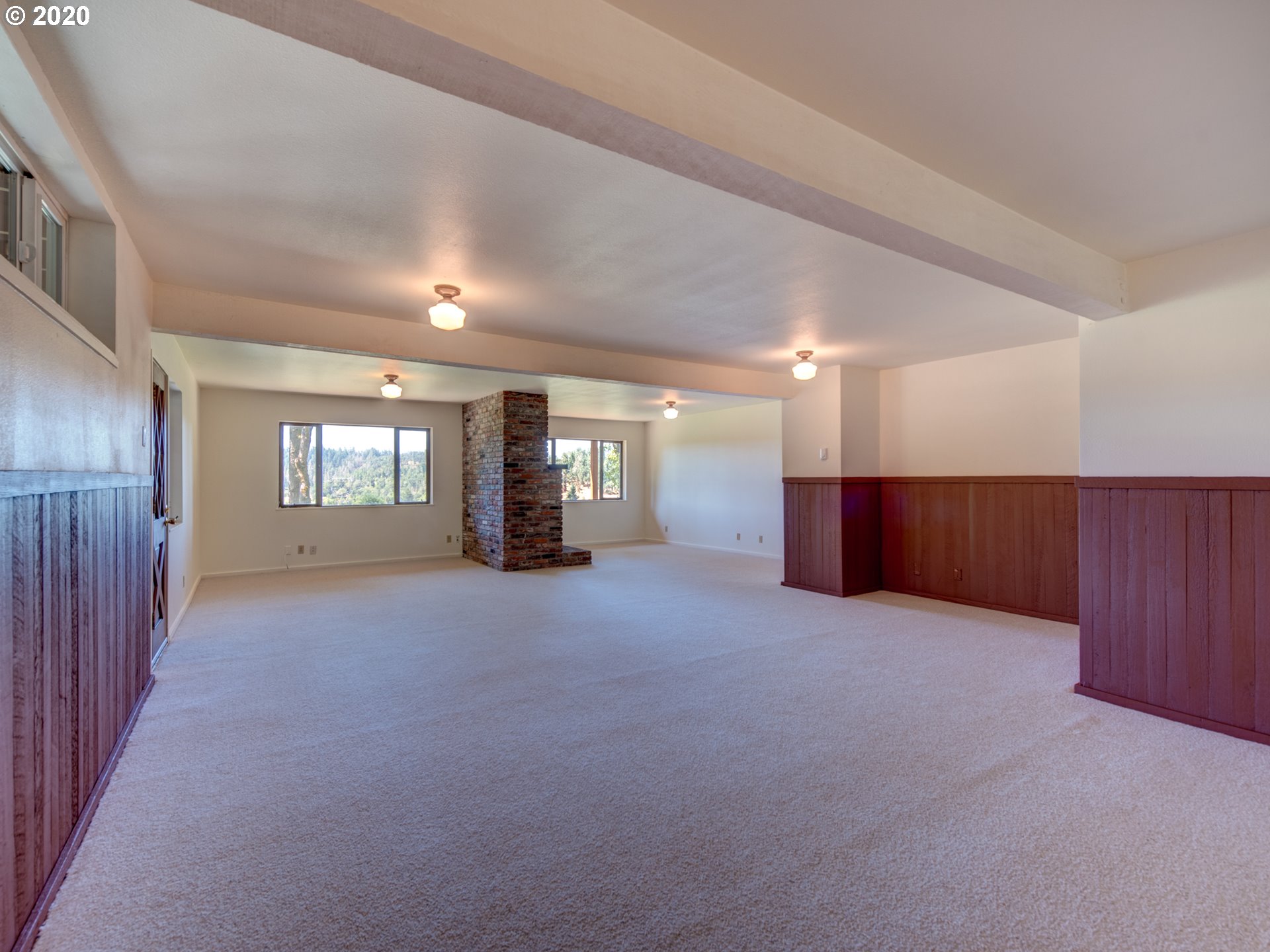 29175 Gimpl Hill Road Eugene, OR 97402 - Photo 11 of 32 Gallery Image 11
