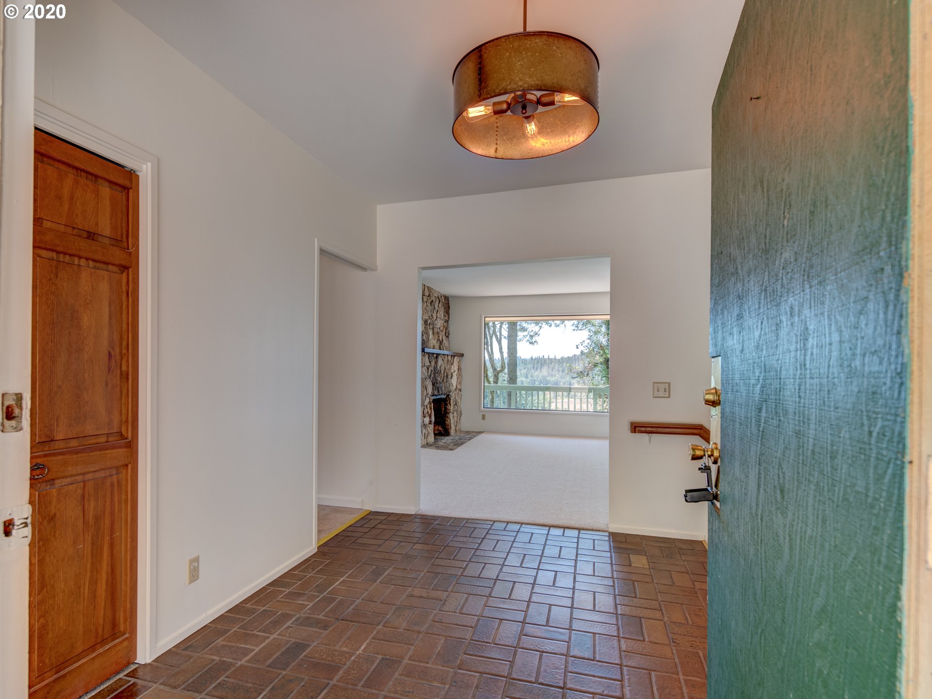 29175 Gimpl Hill Road Eugene, OR 97402 - Photo 18 of 32 Gallery Image 18
