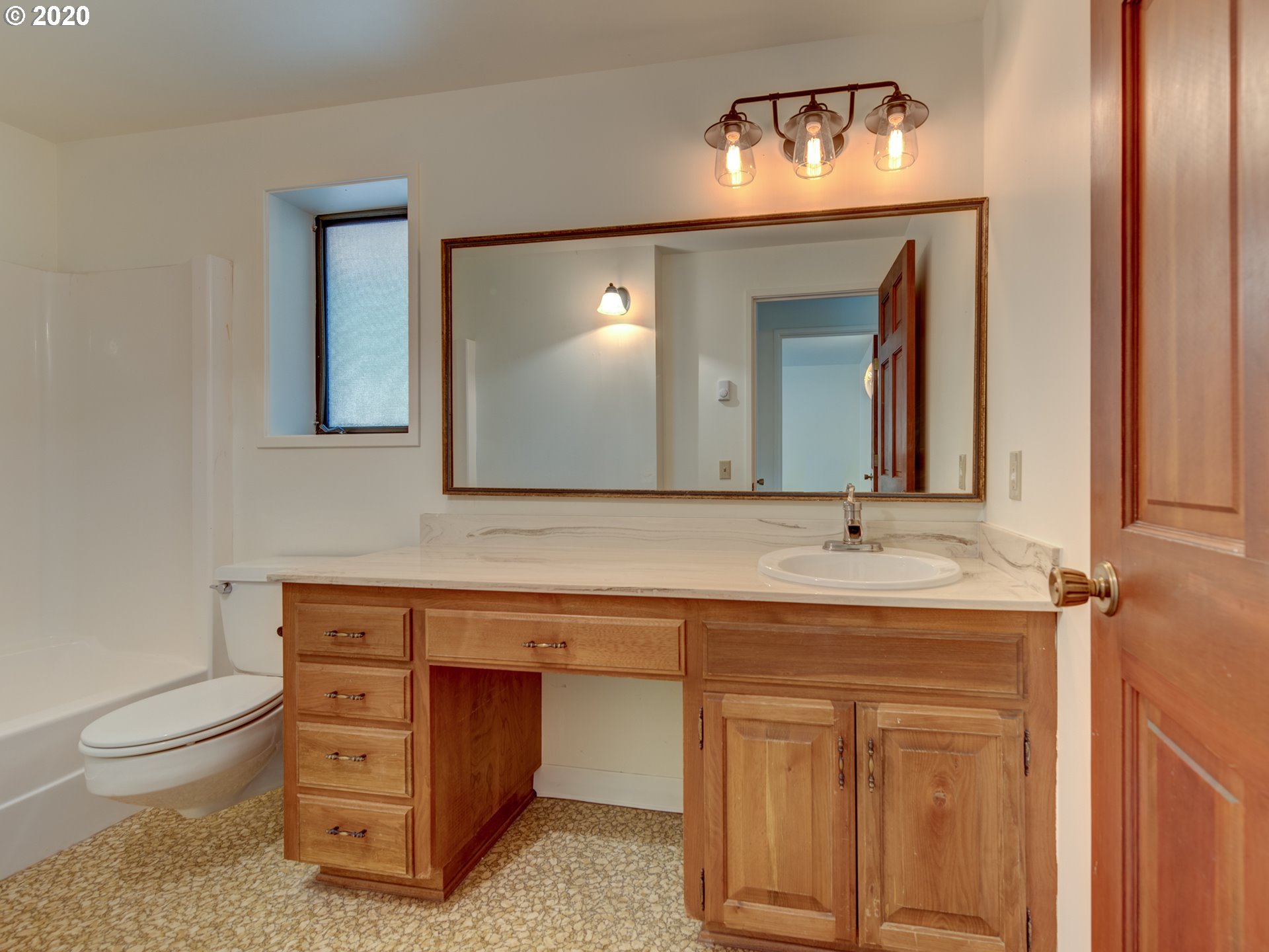 29175 Gimpl Hill Road Eugene, OR 97402 - Photo 19 of 32 Gallery Image 19