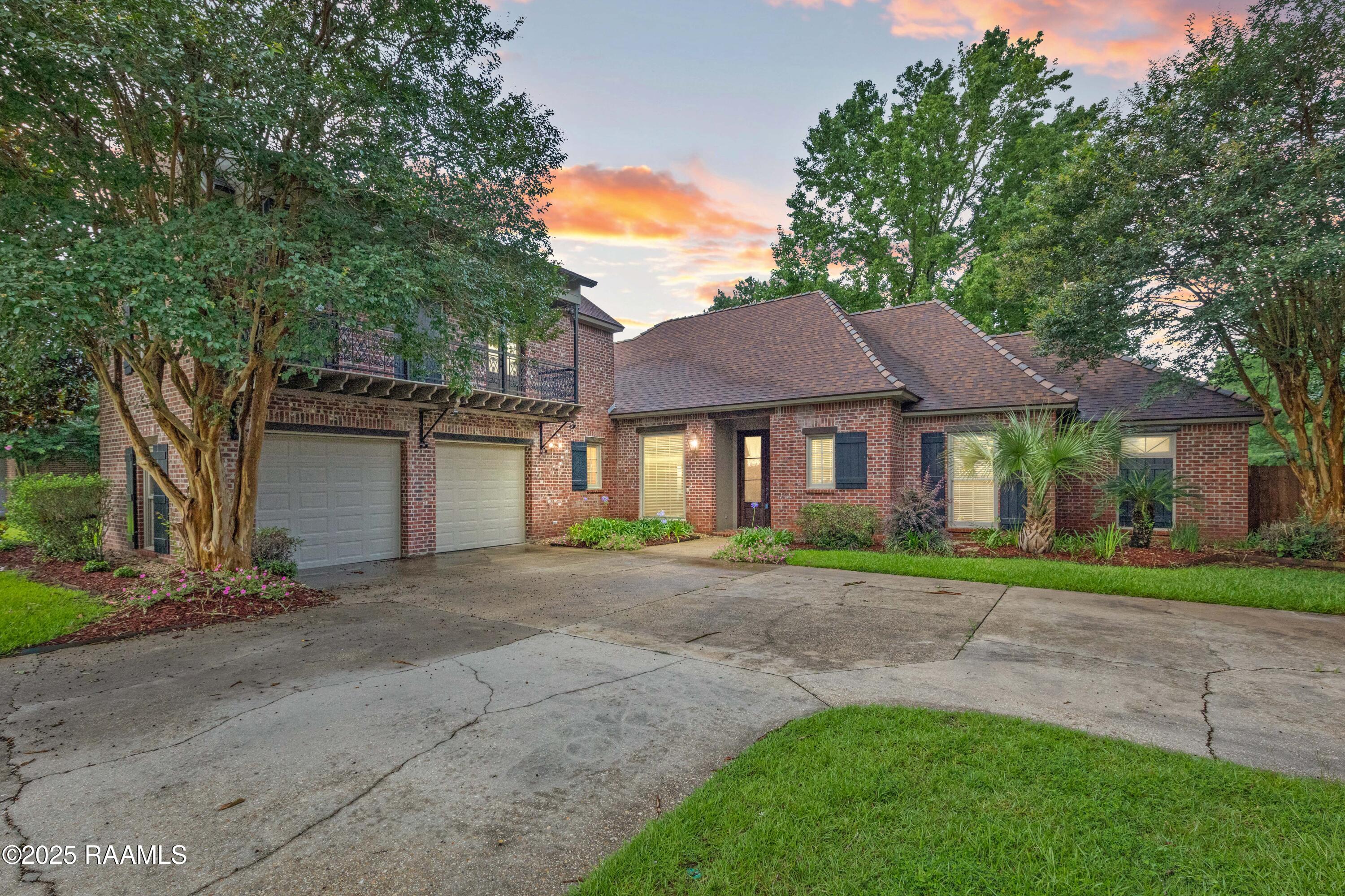 100 Carrollton Circle Lafayette, LA 70503 - Photo 1 of 48 Twilight View