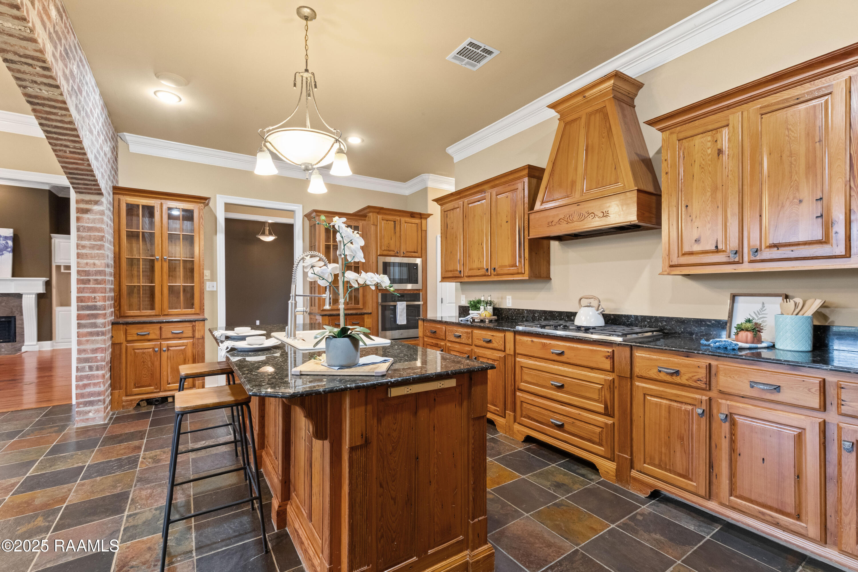 100 Carrollton Circle Lafayette, LA 70503 - Photo 12 of 48 100Carrolton-30