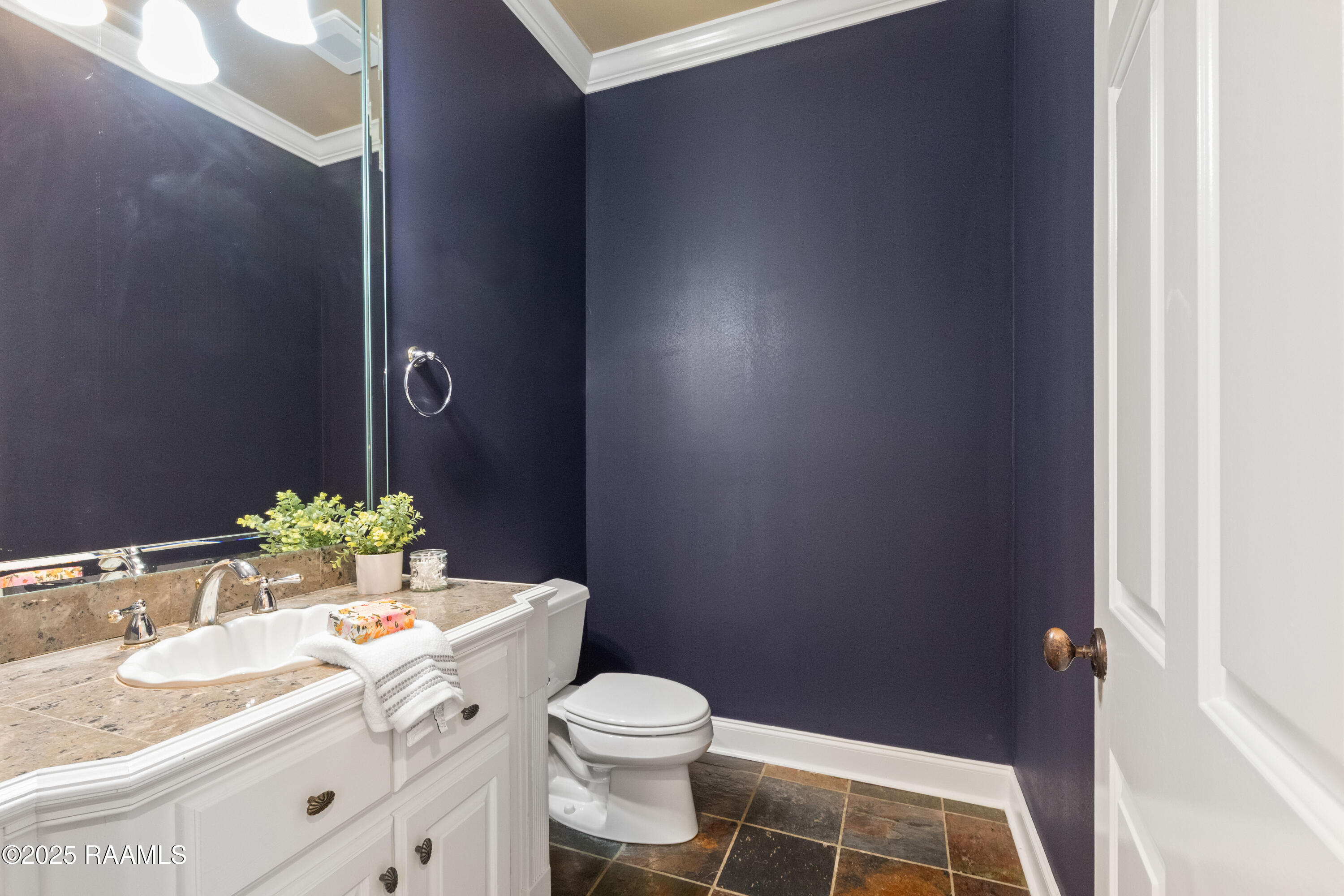 100 Carrollton Circle Lafayette, LA 70503 - Photo 23 of 48 100Carrolton-49