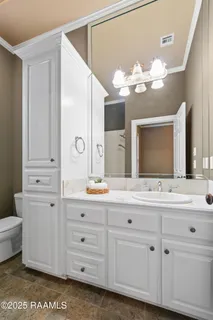 $575,000 | 100 Carrollton Circle, Lafayette, LA 70503