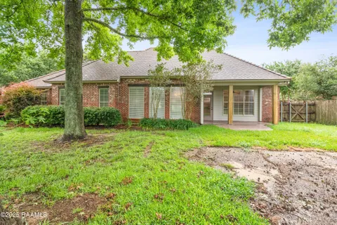 $575,000 | 100 Carrollton Circle, Lafayette, LA 70503