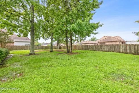 $575,000 | 100 Carrollton Circle, Lafayette, LA 70503