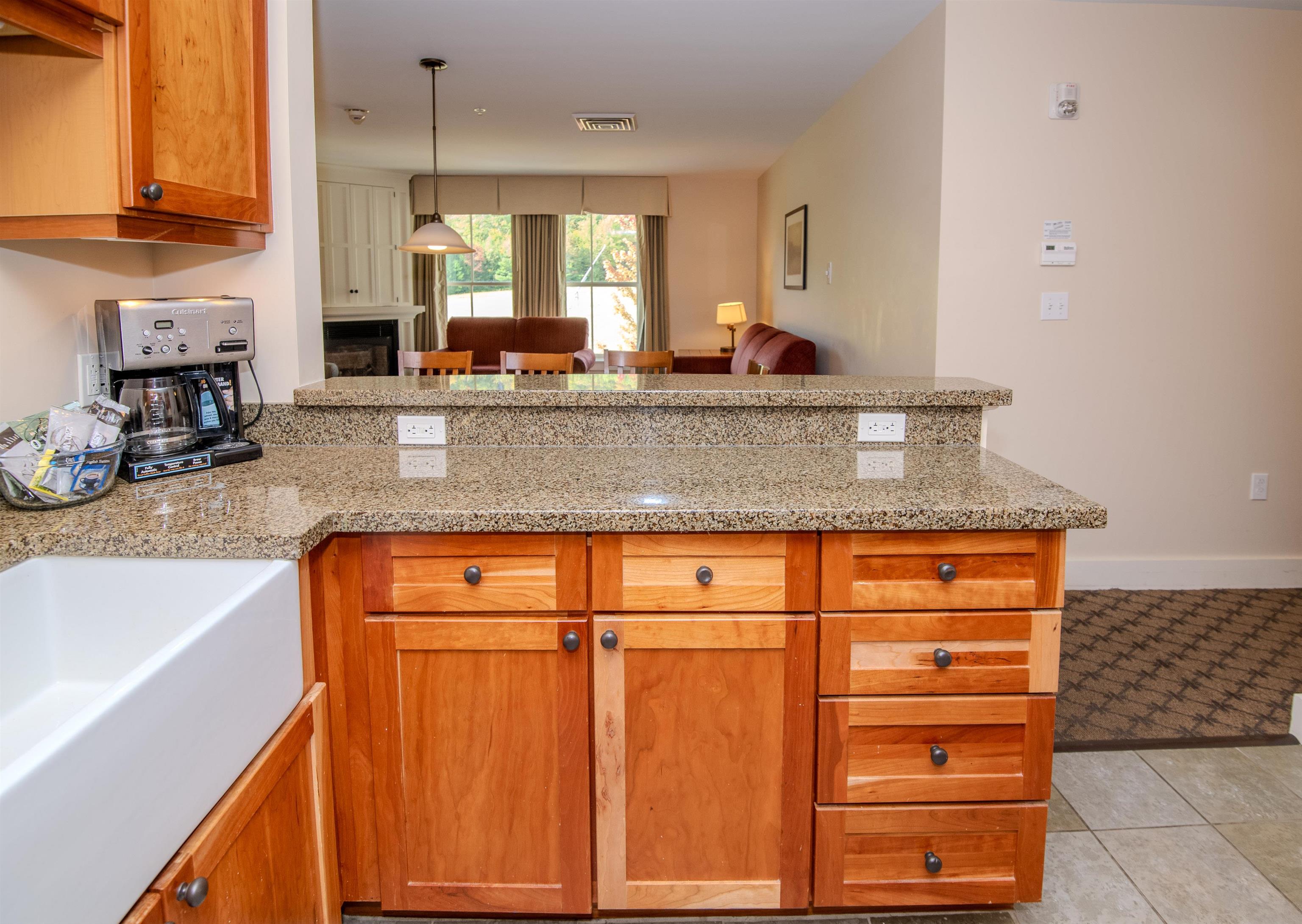 705-707 Qtr I V Adams House Ludlow, VT 05149 - Photo 9 of 41