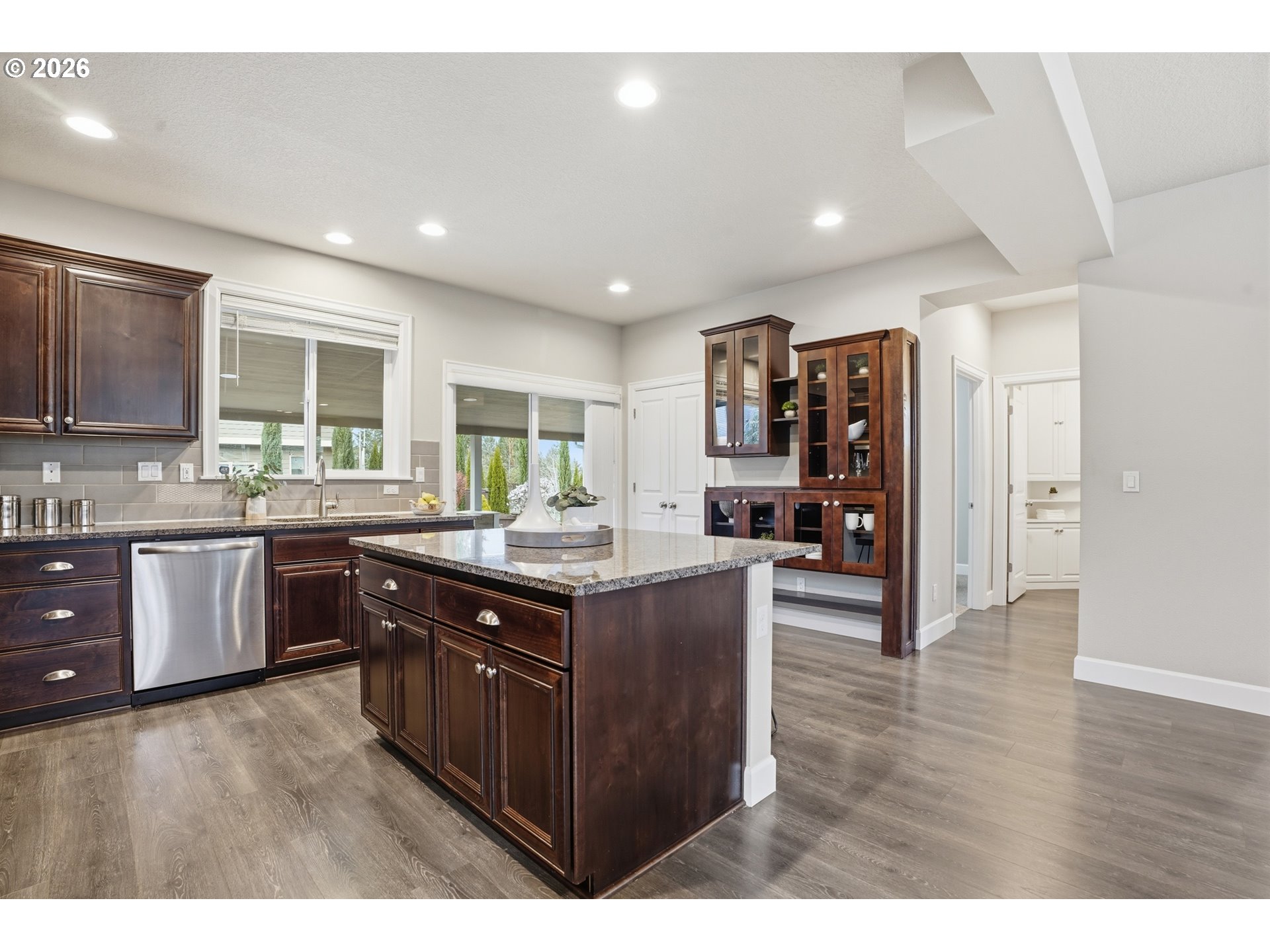 15557 Southwest Wren Lane Beaverton, OR 97007 - Photo 8 of 31