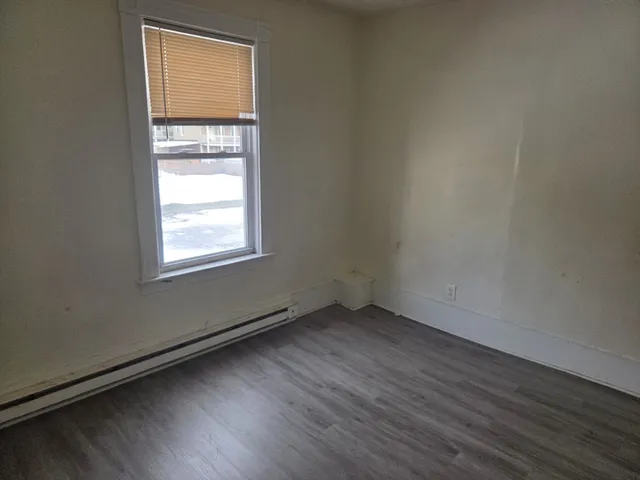 $1,600 | 19 1/2 Lunenburg Street, Unit 7, Fitchburg, MA 01420