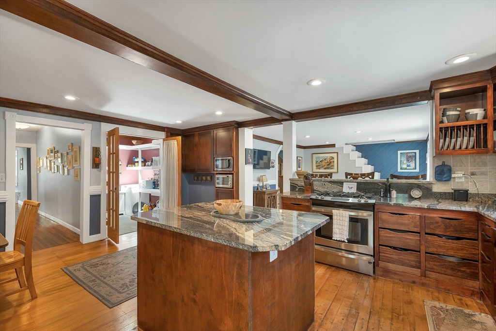 14 Frances Hill Road Westford, MA 01886 - Photo 7 of 32