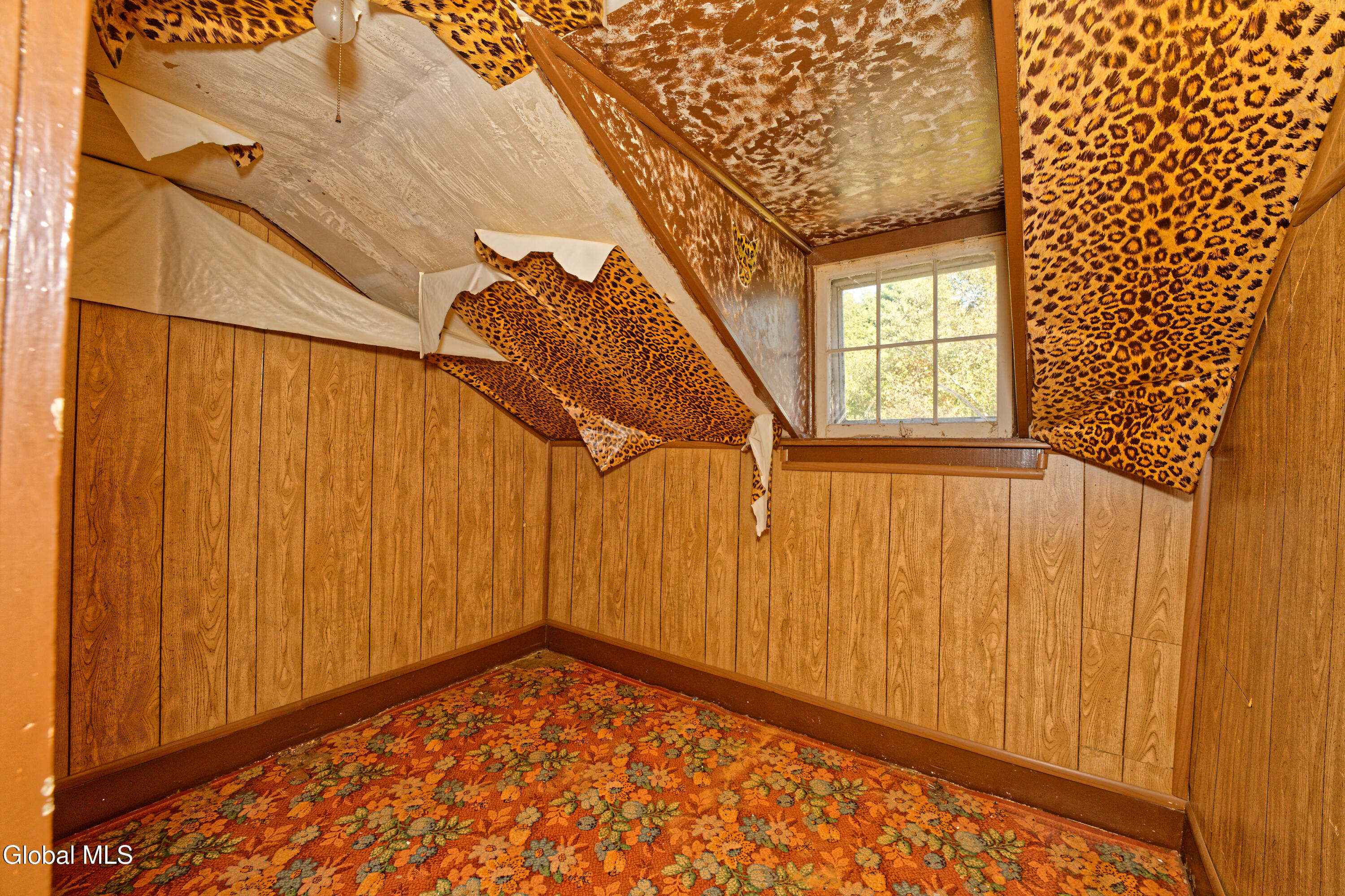 86 Fuller Road Corinth, NY 12822 - Photo 16 of 17 2 Inside 17