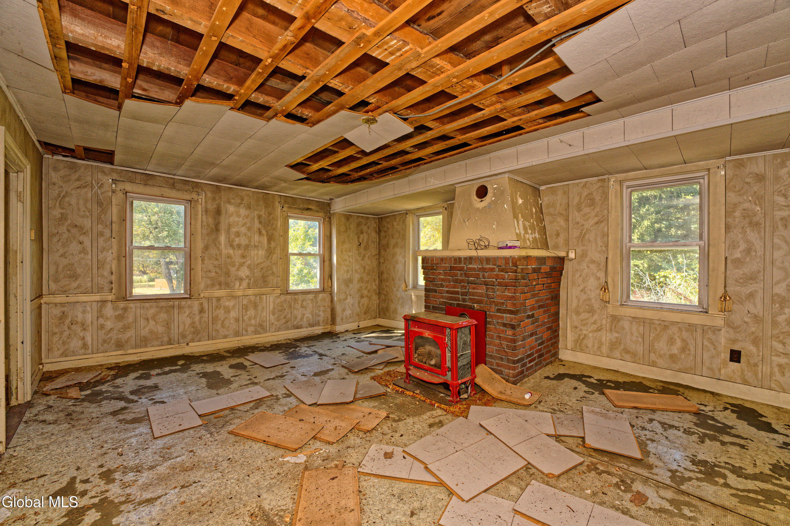 86 Fuller Road Corinth, NY 12822 - Photo 7 of 17 2 Inside 2