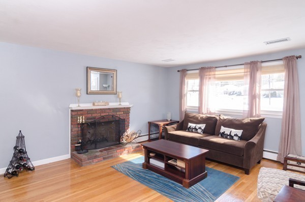 5 West Vanston Road Stoughton, MA 02072 - Photo 11 of 30 Gallery Image 11