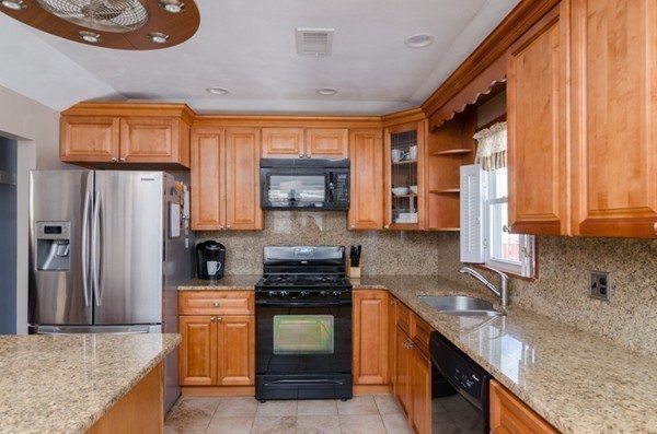 5 West Vanston Road Stoughton, MA 02072 - Photo 7 of 30 Gallery Image 7