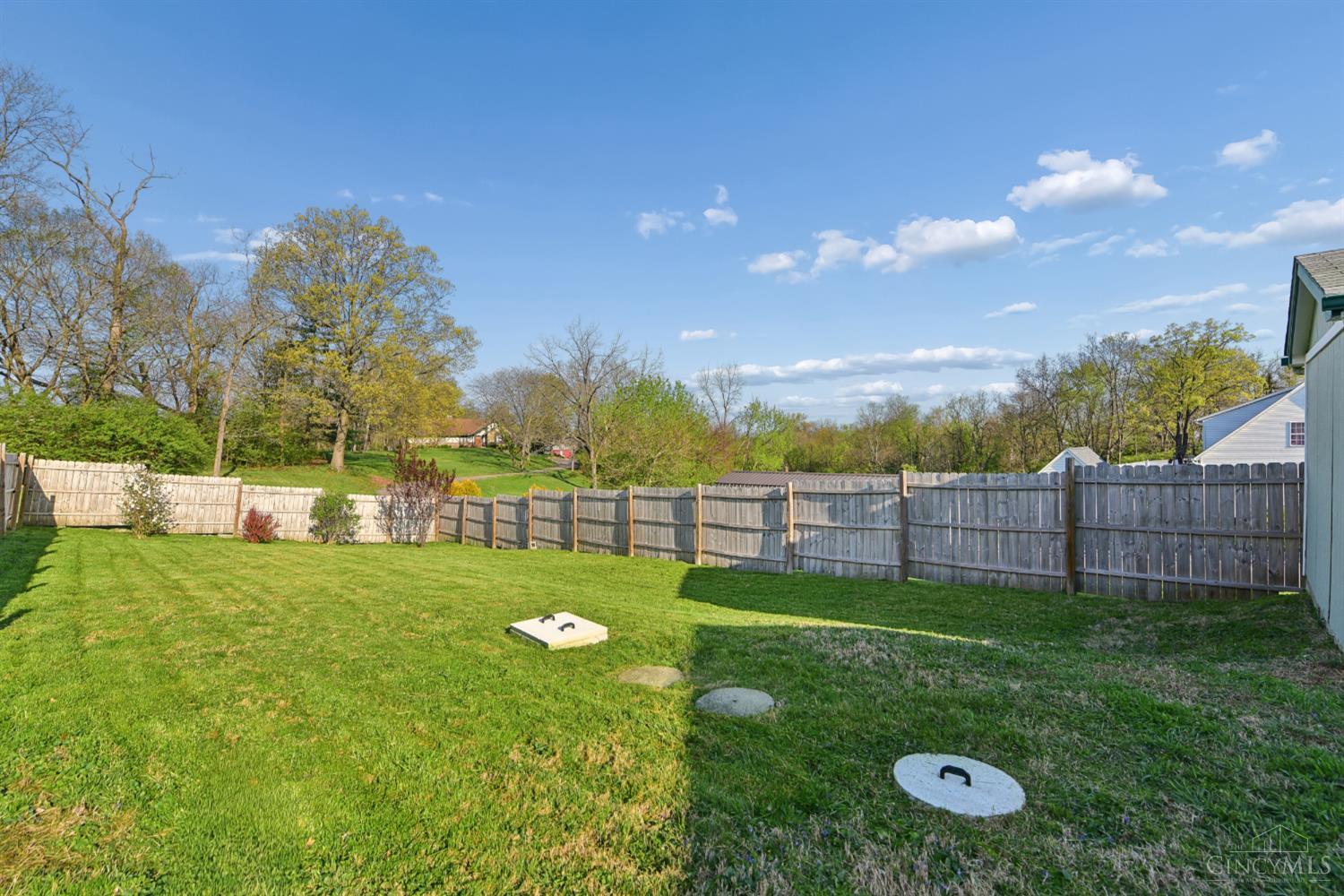 4403 School Section Road Cincinnati, OH 45211 - Photo 19 of 21