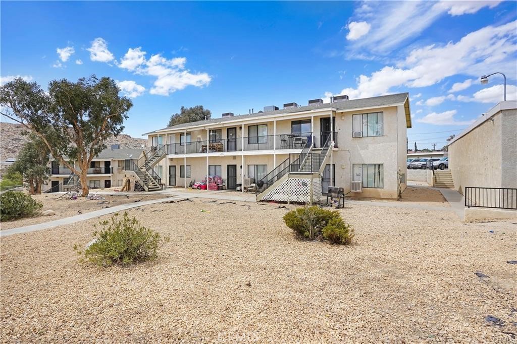 17802 Quantico Road Apple Valley, CA 92307 - Photo 4 of 21