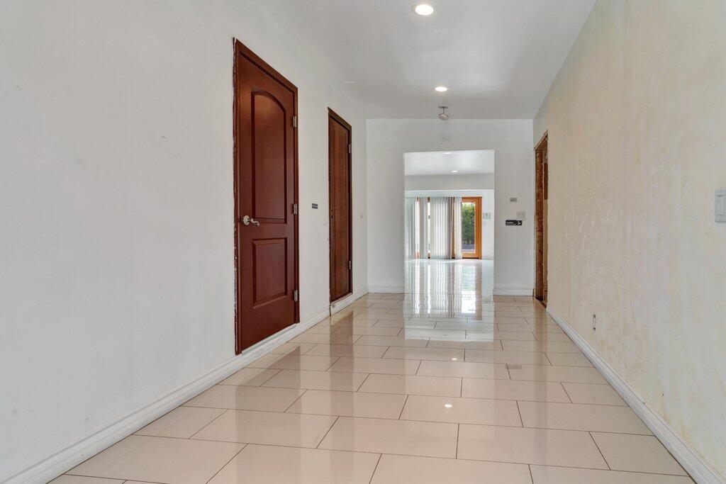 2111 Wayne Road Palm Springs, CA 92262 - Photo 3 of 26 _DSC7045.jpeg-SMALL