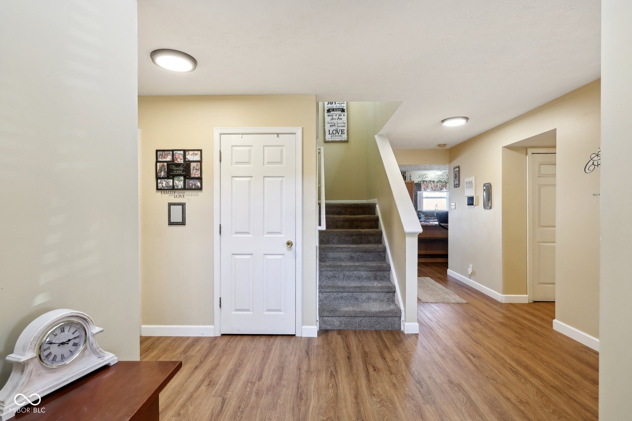 11624 Eldridge Drive Indianapolis, IN 46235 - Photo 7 of 54