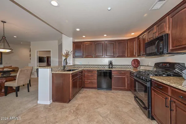 $3,650 | 33550 North Dove Lakes Drive, Unit 2041, Cave Creek, AZ 85331