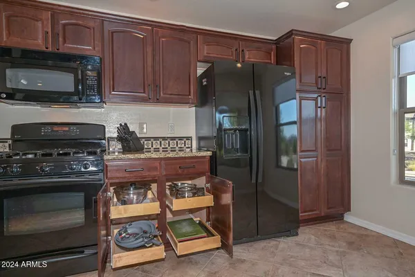 $3,650 | 33550 North Dove Lakes Drive, Unit 2041, Cave Creek, AZ 85331