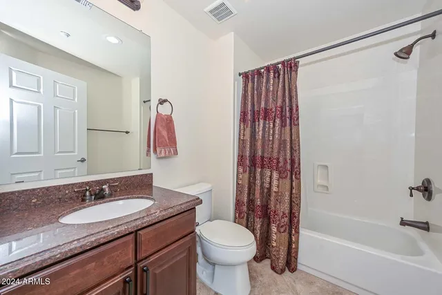 $3,650 | 33550 North Dove Lakes Drive, Unit 2041, Cave Creek, AZ 85331