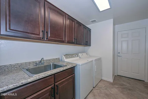 $3,650 | 33550 North Dove Lakes Drive, Unit 2041, Cave Creek, AZ 85331