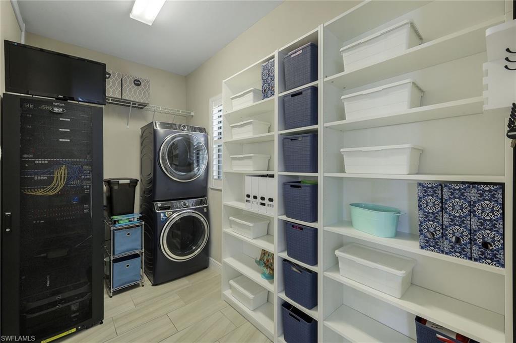 1284 Kendari Terrace Naples, FL 34113 - Photo 19 of 31