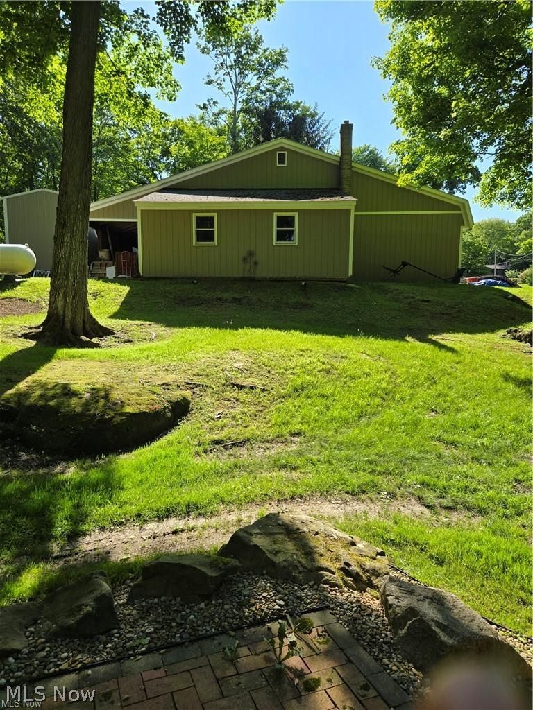13725 Rockhaven Road Newbury, OH 44065 - Photo 24 of 31 The back of the shop