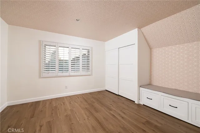 $7,995 | 407 East 16th Street, Costa Mesa, CA 92627