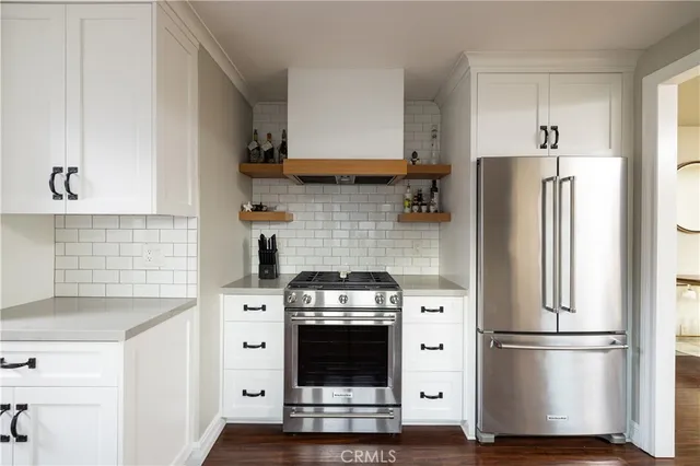 $7,995 | 407 East 16th Street, Costa Mesa, CA 92627