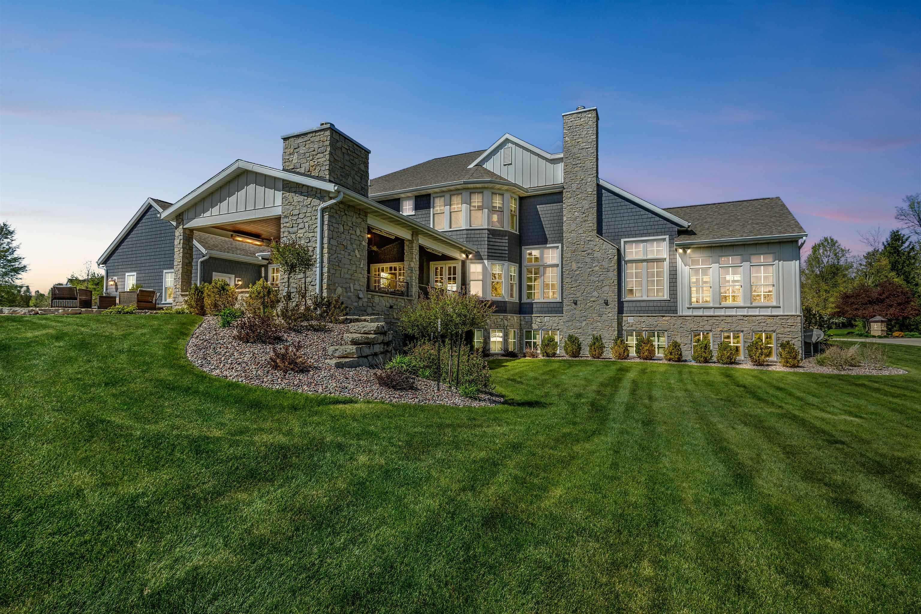 2427 East Highpond Crossing Appleton, WI 54913 - Photo 5 of 88