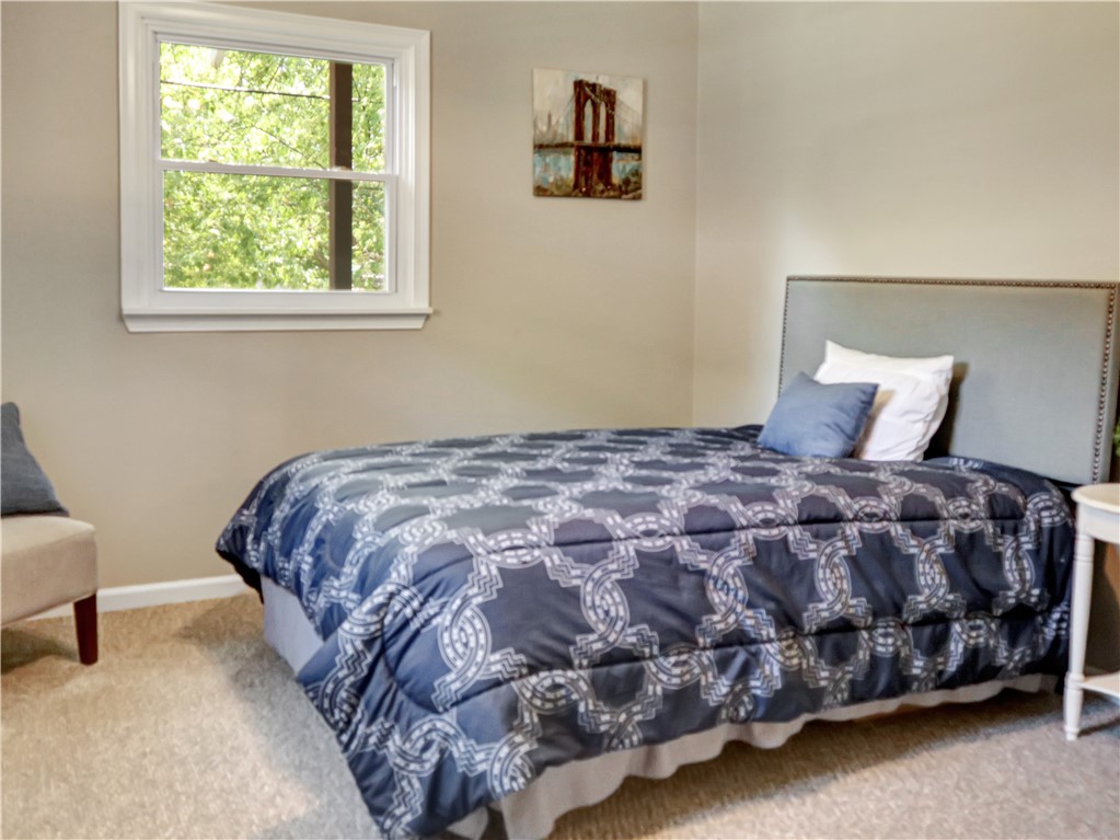 58 Virginia Lane Providence, RI 02908 - Photo 13 of 30