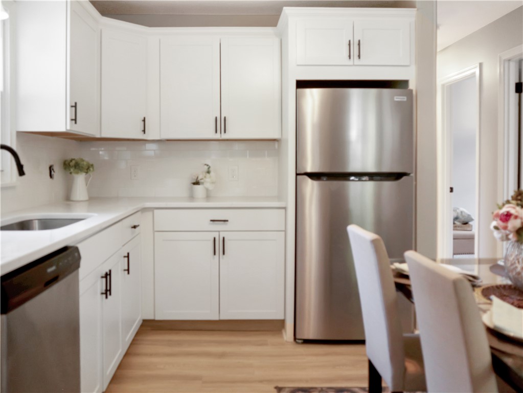 58 Virginia Lane Providence, RI 02908 - Photo 5 of 30