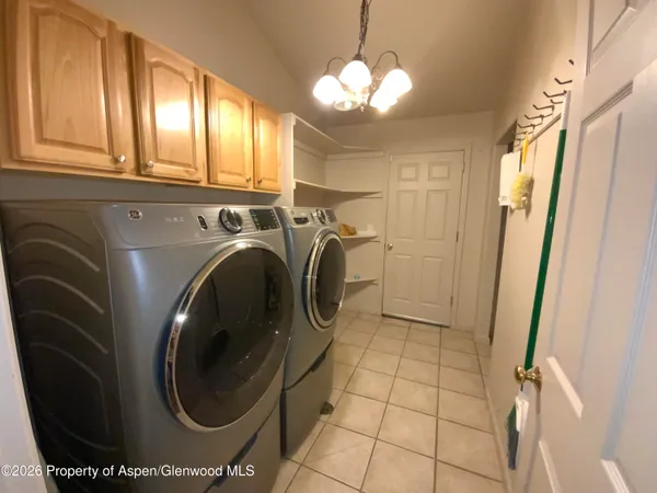 a view of a washer and dryer