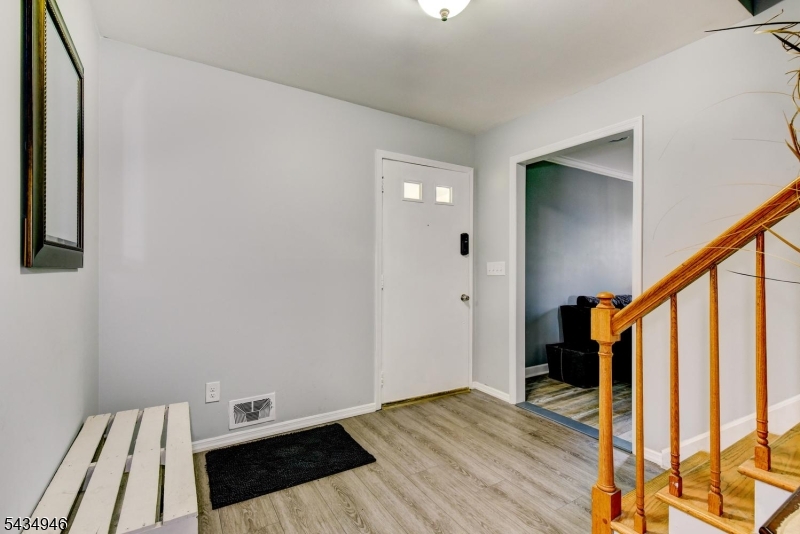 539 Lyme Rock Road Bridgewater, NJ 08807 - Photo 5 of 35