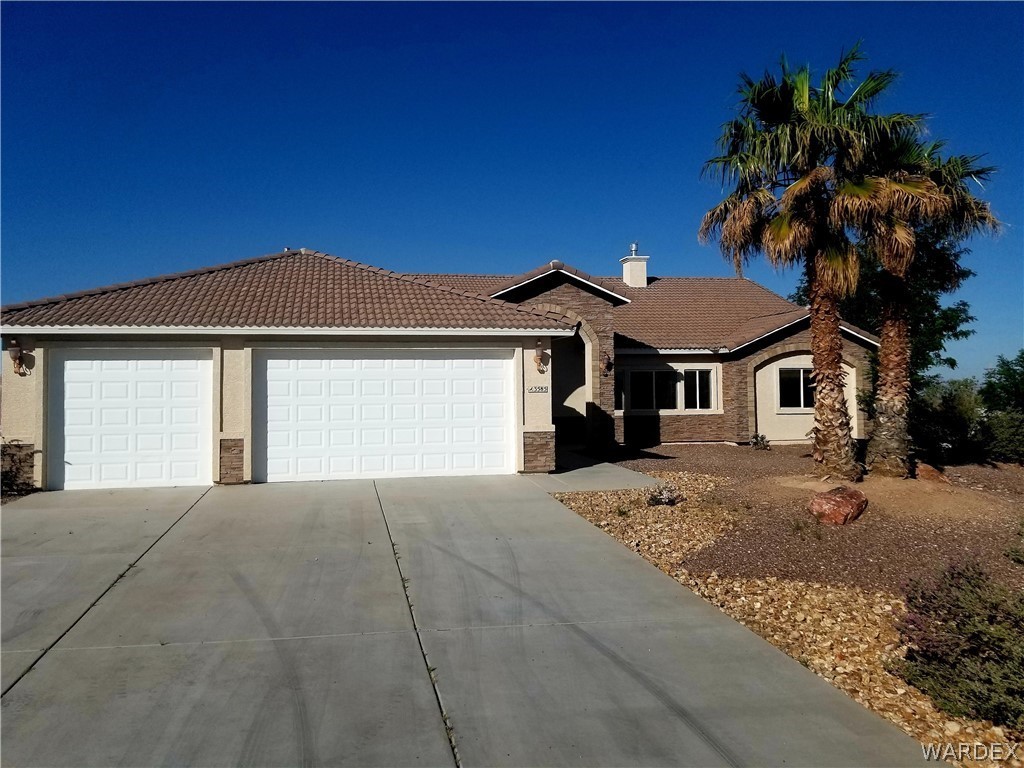 3585 Packsaddle Road Kingman, AZ 86401 - Photo 1 of 41 Gallery Image 1