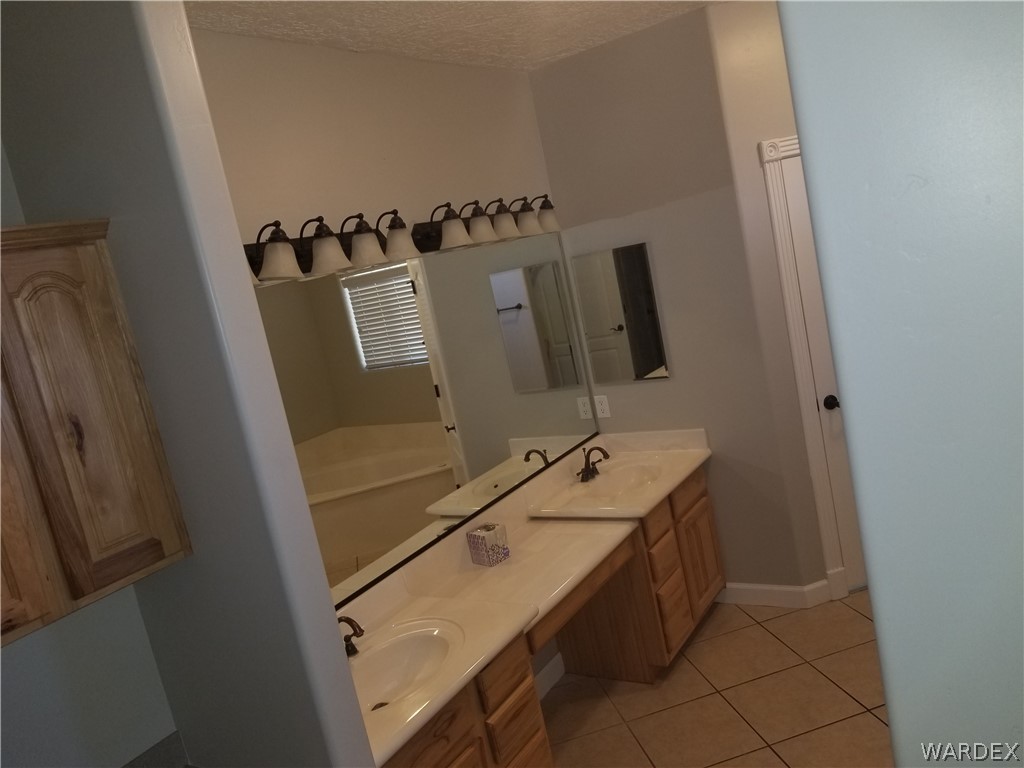 3585 Packsaddle Road Kingman, AZ 86401 - Photo 20 of 41 Gallery Image 20