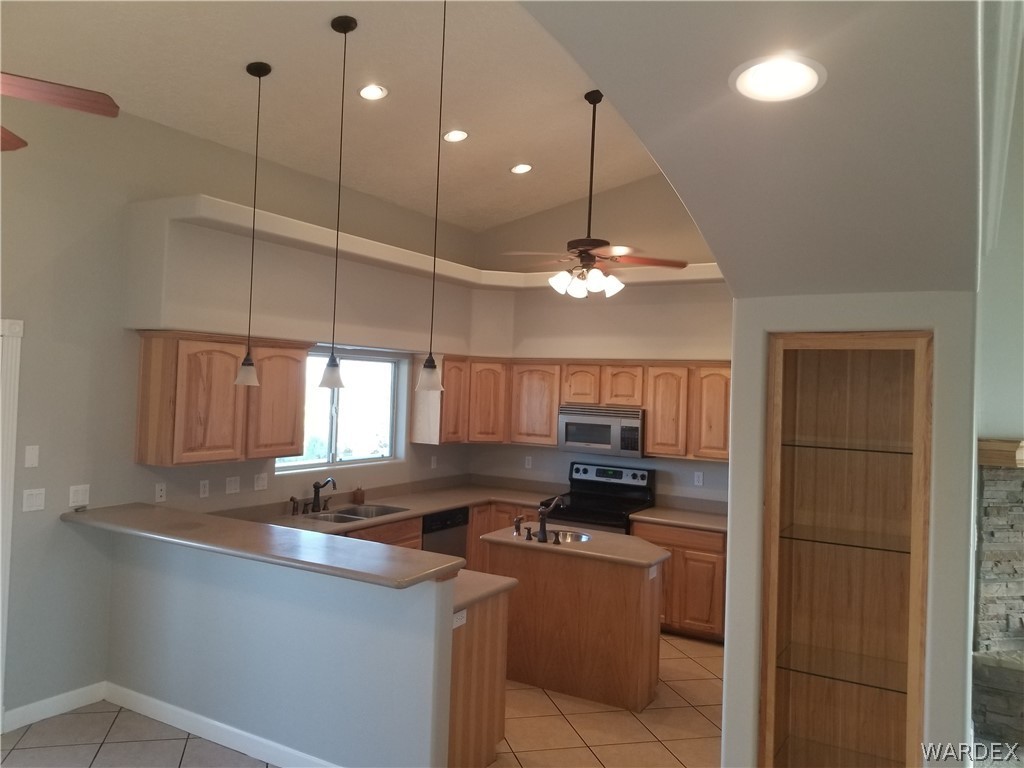 3585 Packsaddle Road Kingman, AZ 86401 - Photo 5 of 41 Gallery Image 5