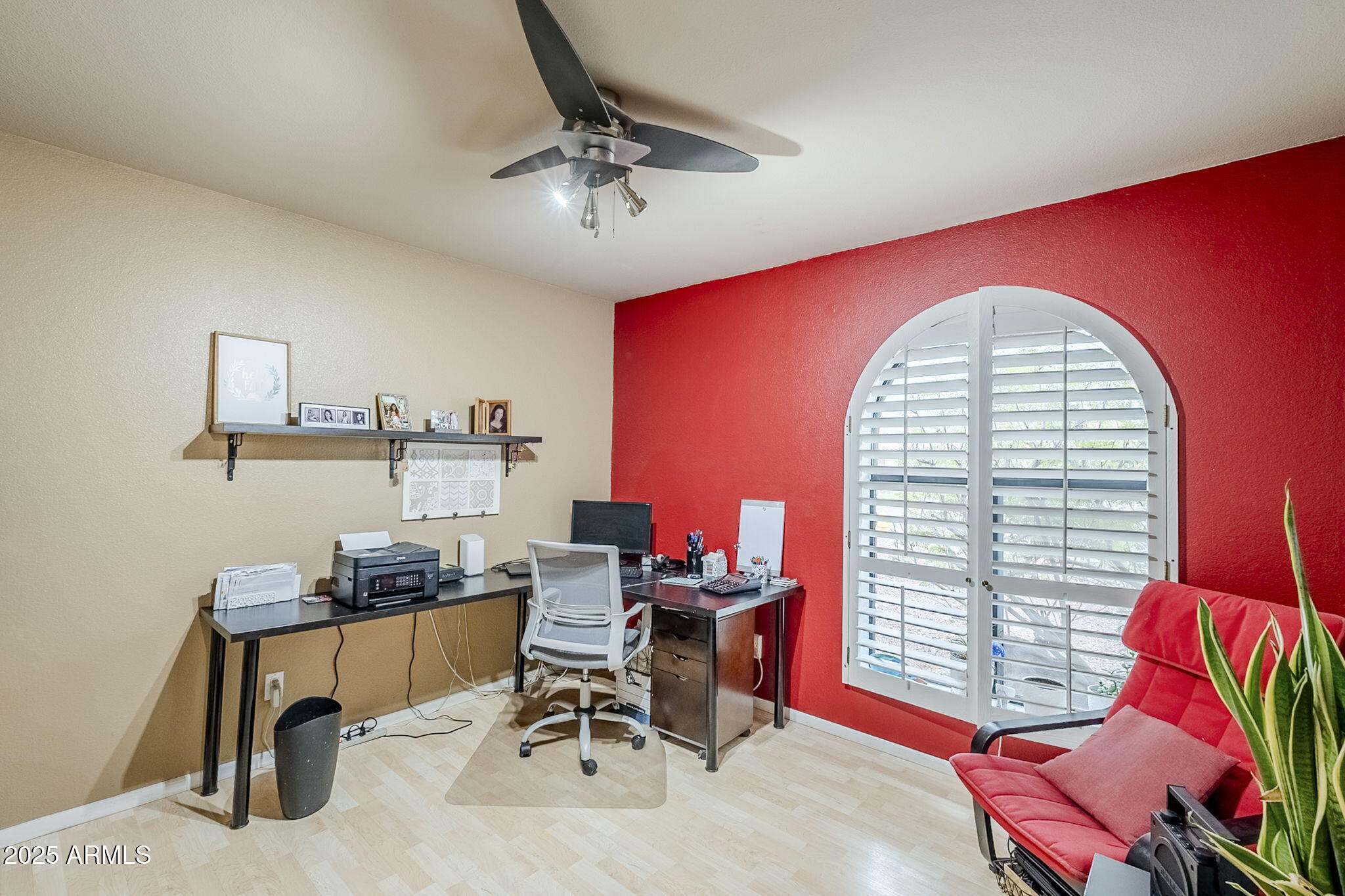 1222 East Louis Way Tempe, AZ 85284 - Photo 30 of 39 a workspace with furniture and window
