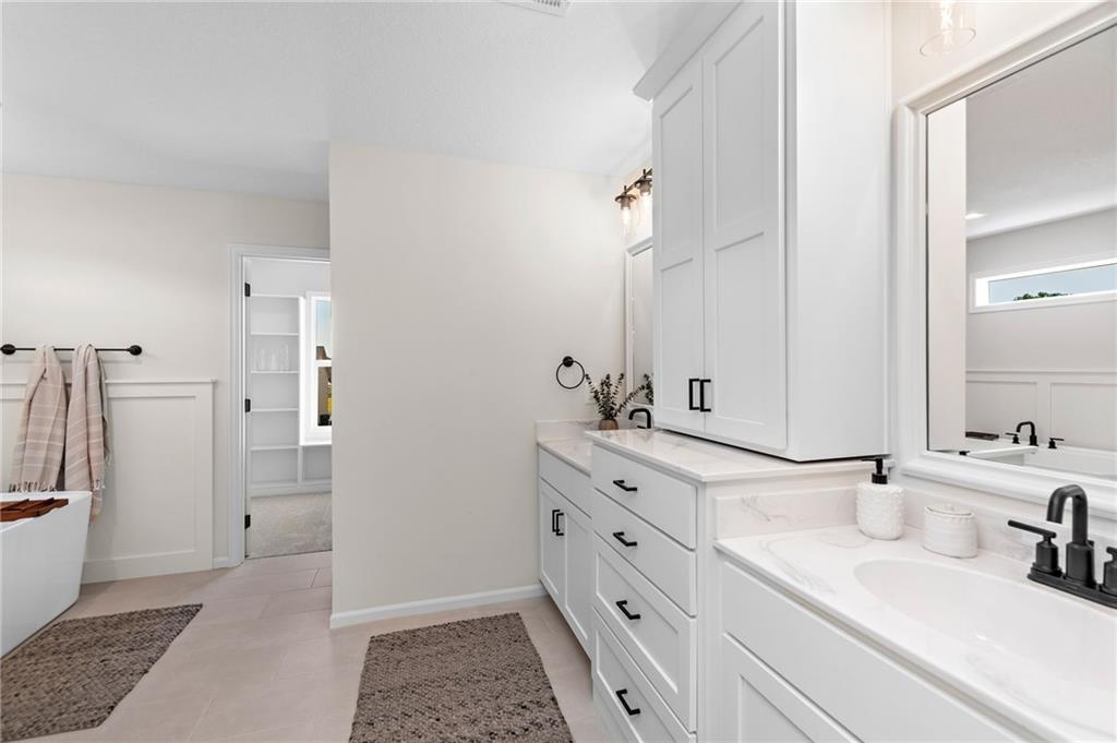 18901 West 193rd Terrace Spring Hill, KS 66083 - Photo 23 of 43