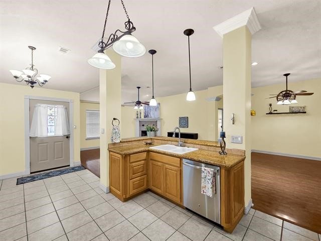 655 Windmill Way Vidor, TX 77662 - Photo 14 of 44