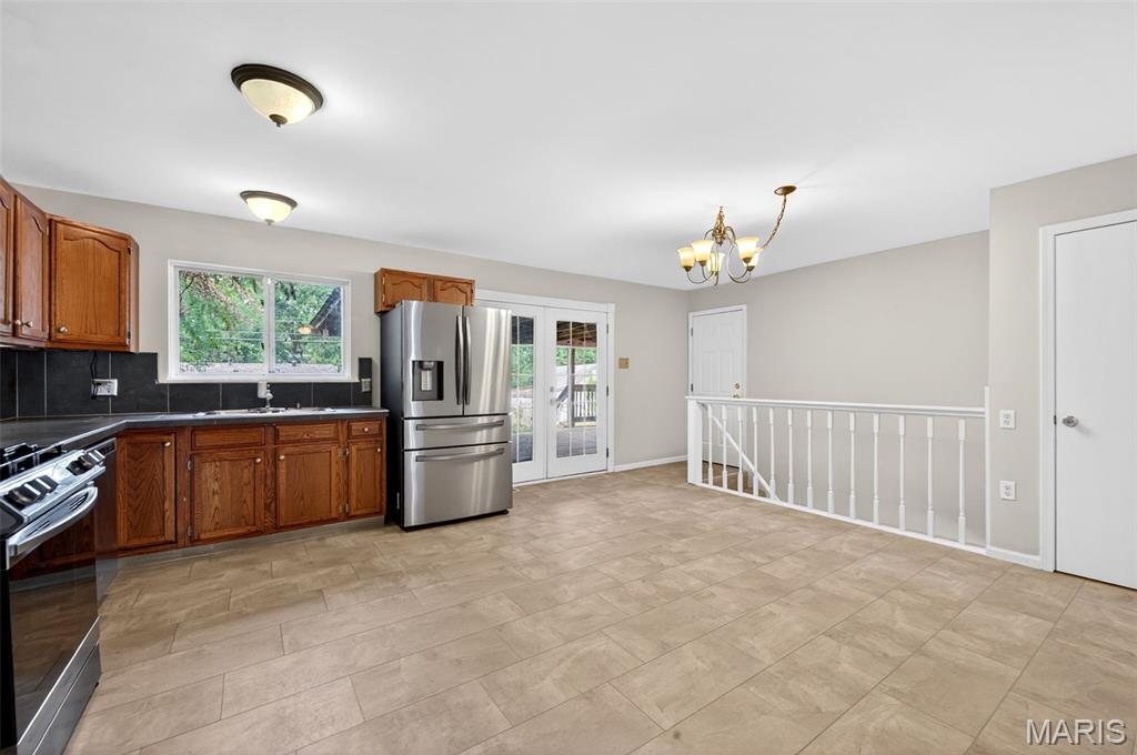 21 St Lawrence Drive St. Peters, MO 63376 - Photo 6 of 29
