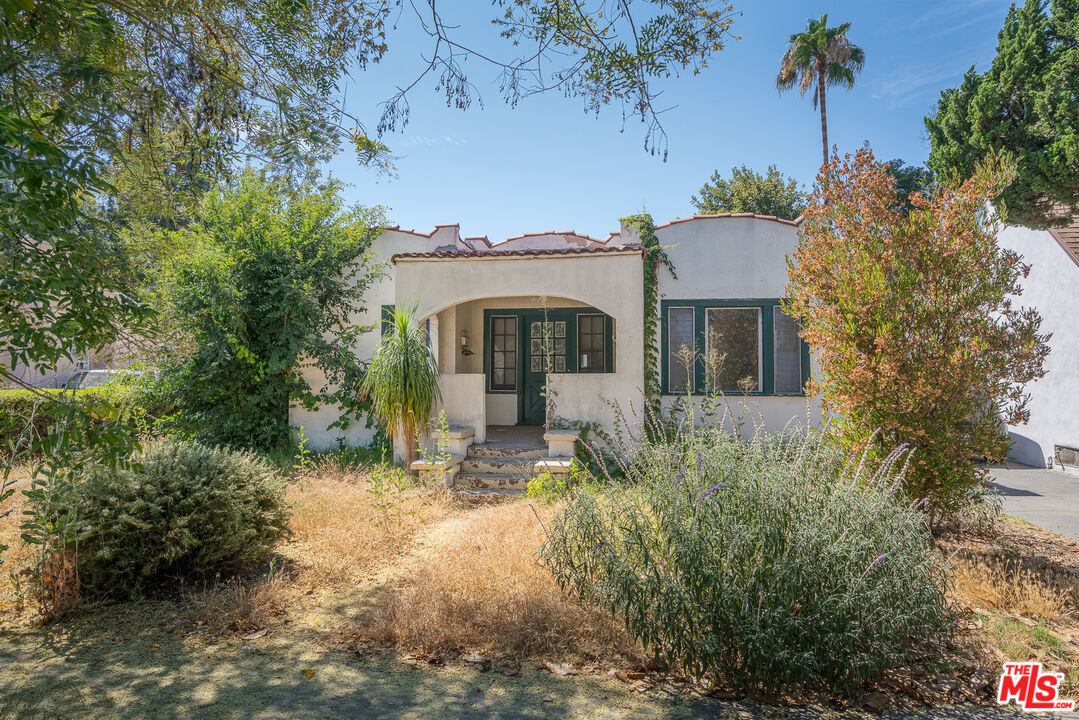 235 West Cedar Avenue, Burbank, CA 91502 Compass