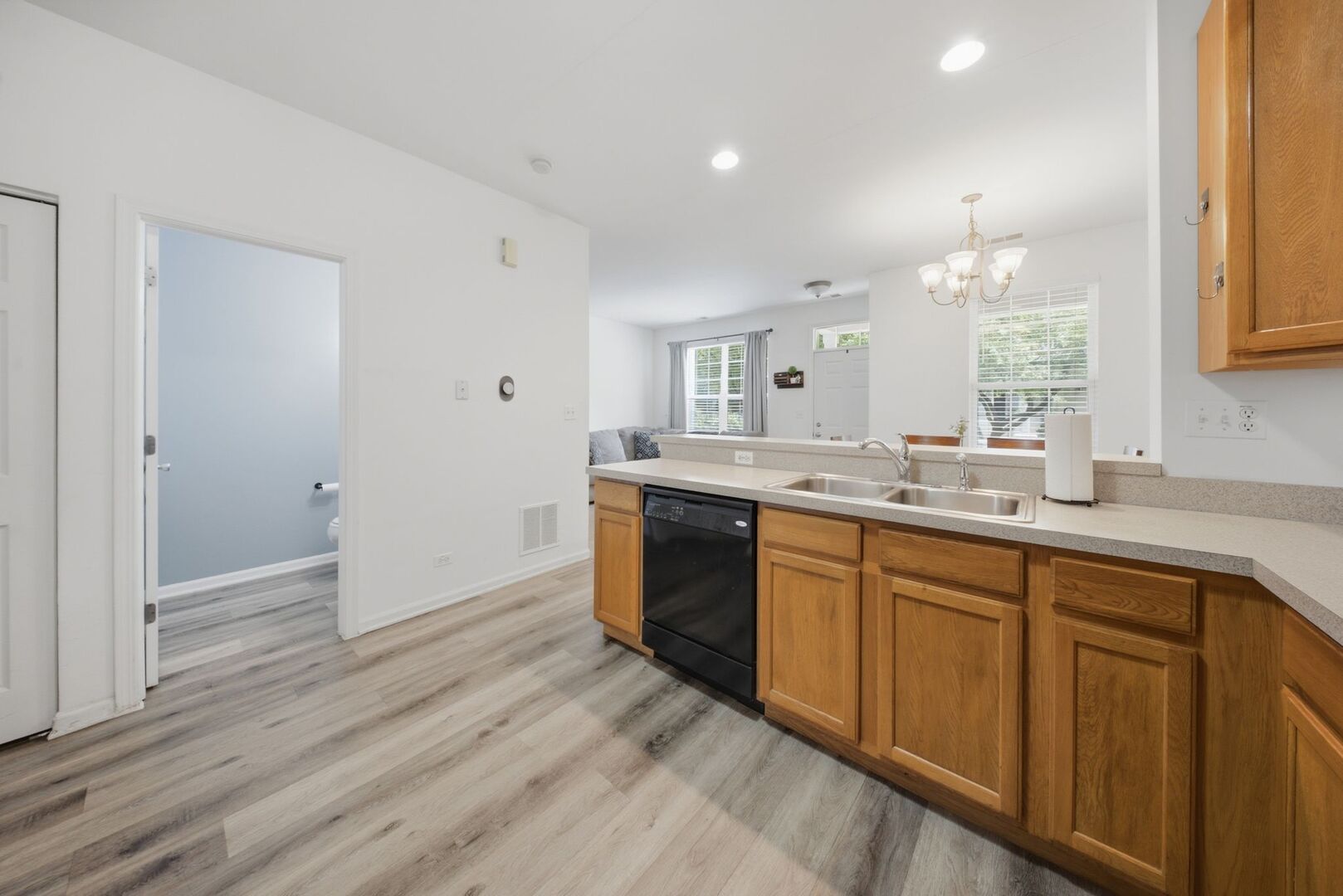 185 Springbrook Trail South Oswego, IL 60543 - Photo 7 of 21