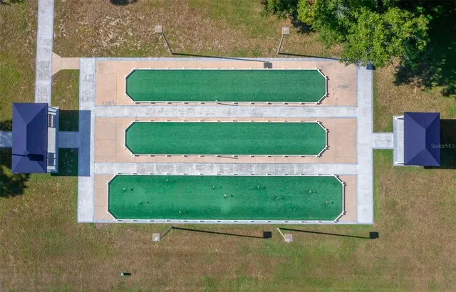 a view of outdoor space