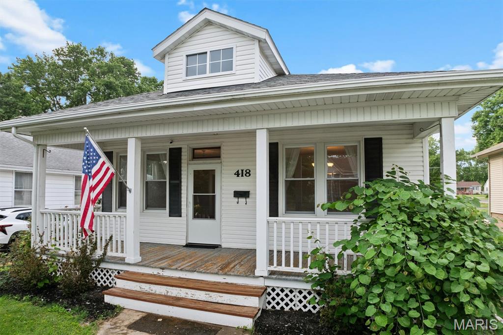 418 East Adams Street O'Fallon, IL 62269 - Photo 2 of 33