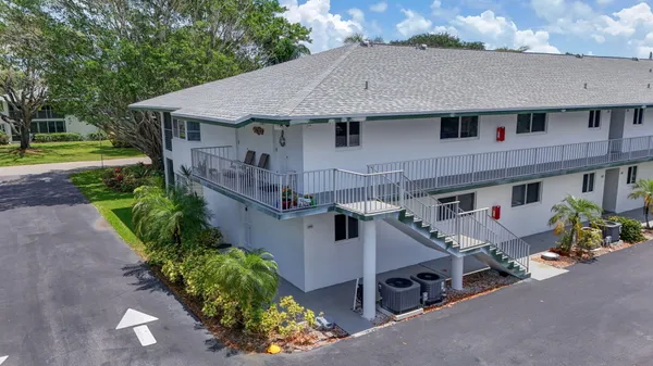 $269,000 | 6 Garden Street, Unit 108P, Tequesta, FL 33469