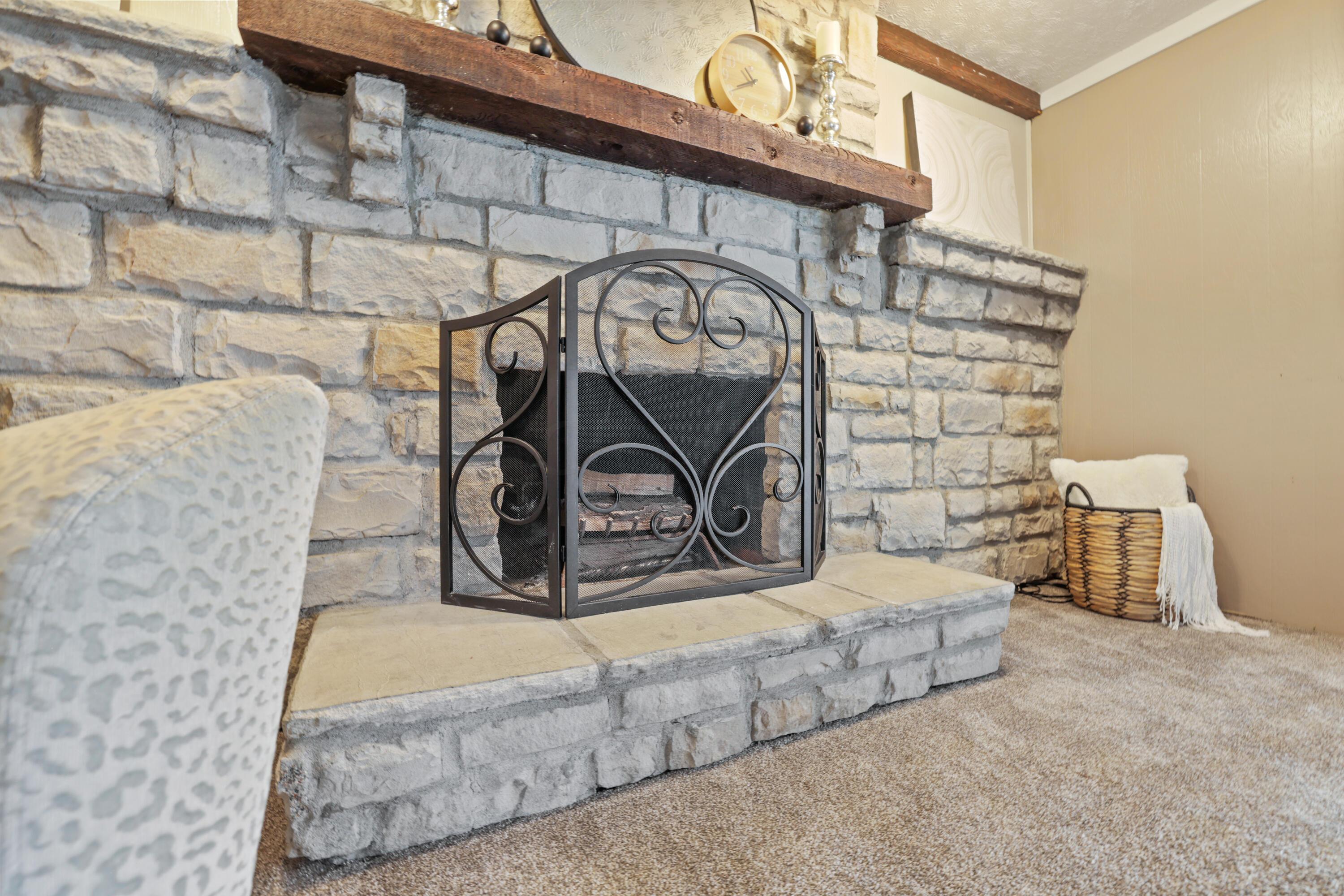 1725 Demorest Road Columbus, OH 43228 - Photo 8 of 75 Family Room