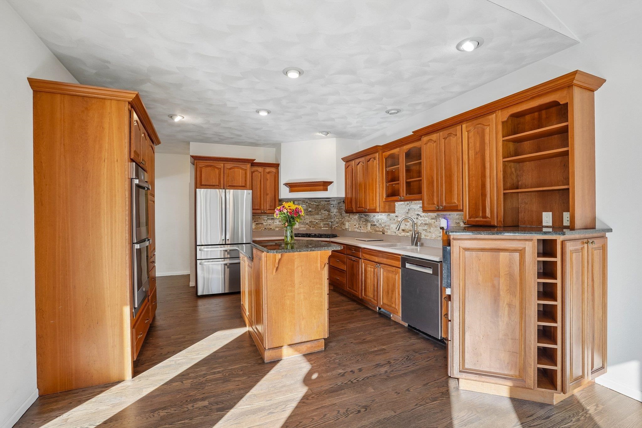 7370 Wilburn Road Sun Prairie, WI 53590 - Photo 10 of 83 Gallery Image 10