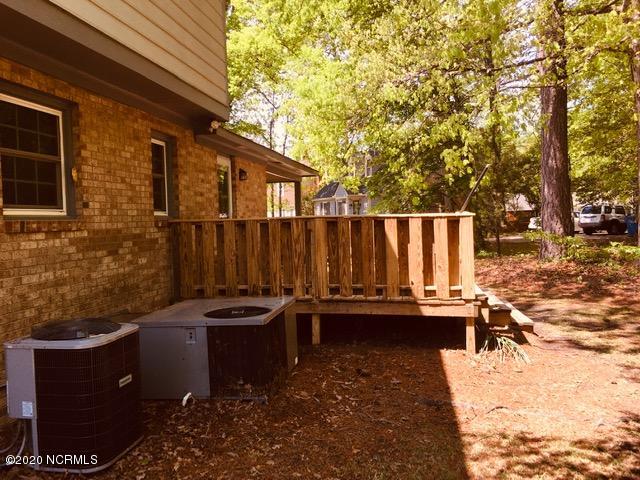 1404 Queen Anne Road Northwest Wilson, NC 27896 - Photo 33 of 33 DECK