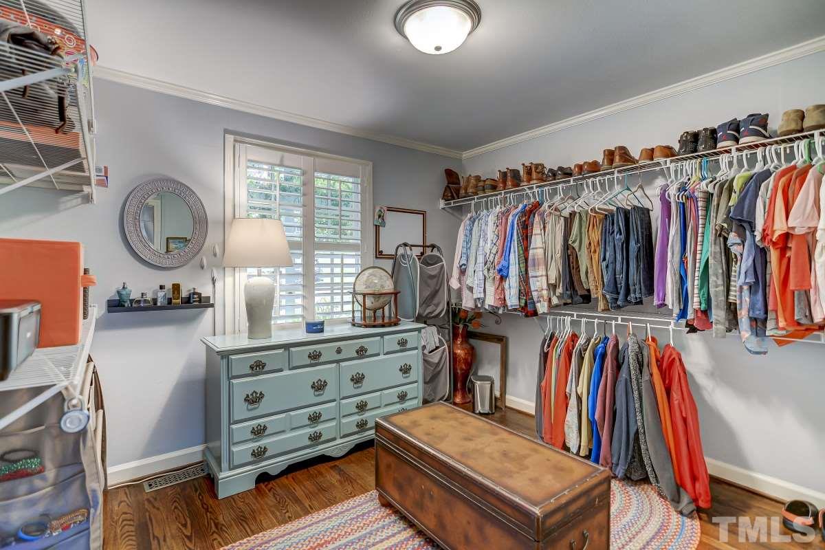 915 Mills Street Raleigh, NC 27608 - Photo 13 of 26